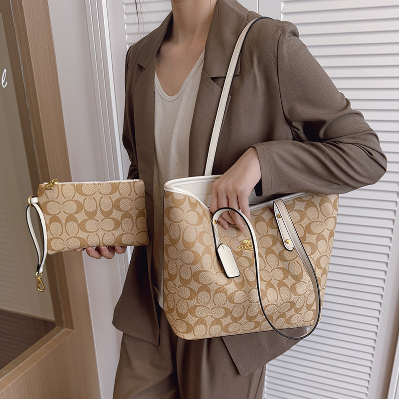 Luxury Bag Collection - 럭셔리 디자이너 여성용 숄더백 대용량 실용적인