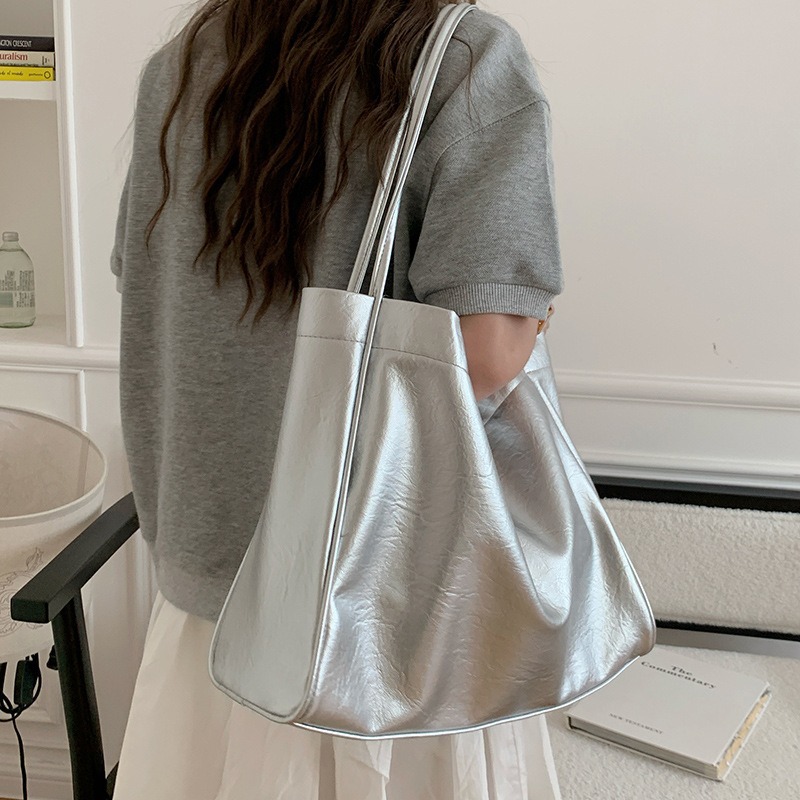 캐주얼 대용량 토트백 통근용 디자이너 여성 숄더백 고급 - Luxury Bag Collection 리뷰 및 가격