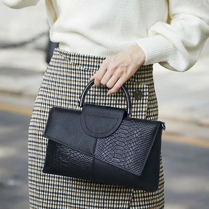 유럽과 미국 스타일의 세련되고 편리한 클러치 백, 새로 - Luxury Bags News 리뷰 및 가격